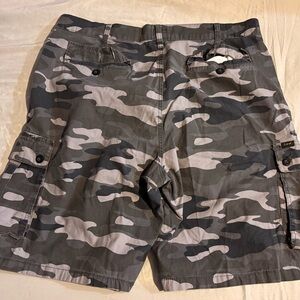 Lee Cargo Shorts Gray and Black Sturdy Cotton